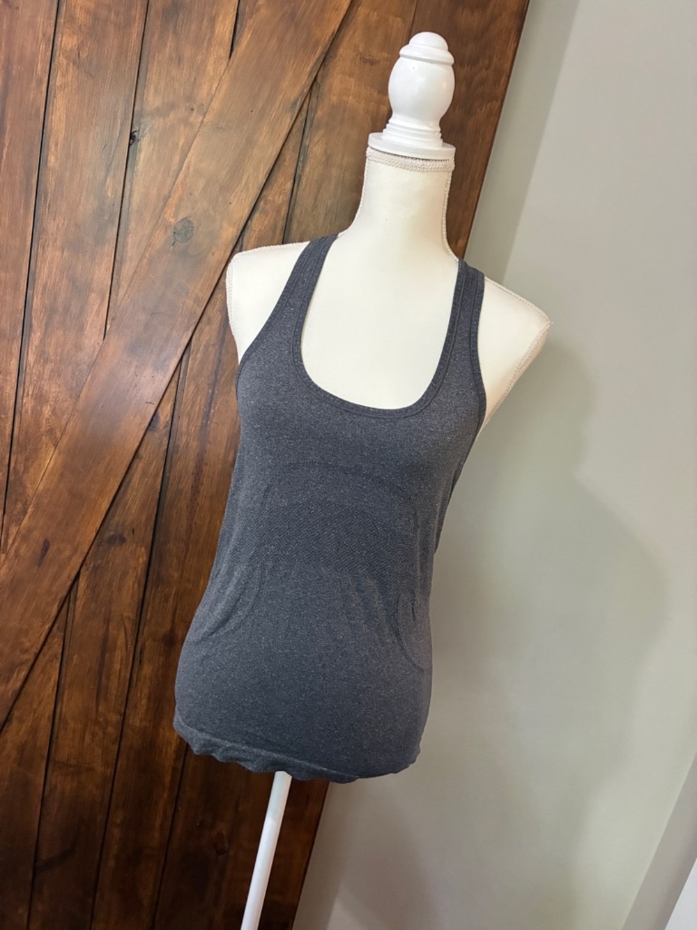 Lululemon Women's Swiftly Tech Tank Size 6 Activewear Grey Yoga Running Gym